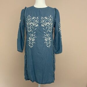 Goodnight Macaroon Blue Dress with‎ White Embroidery